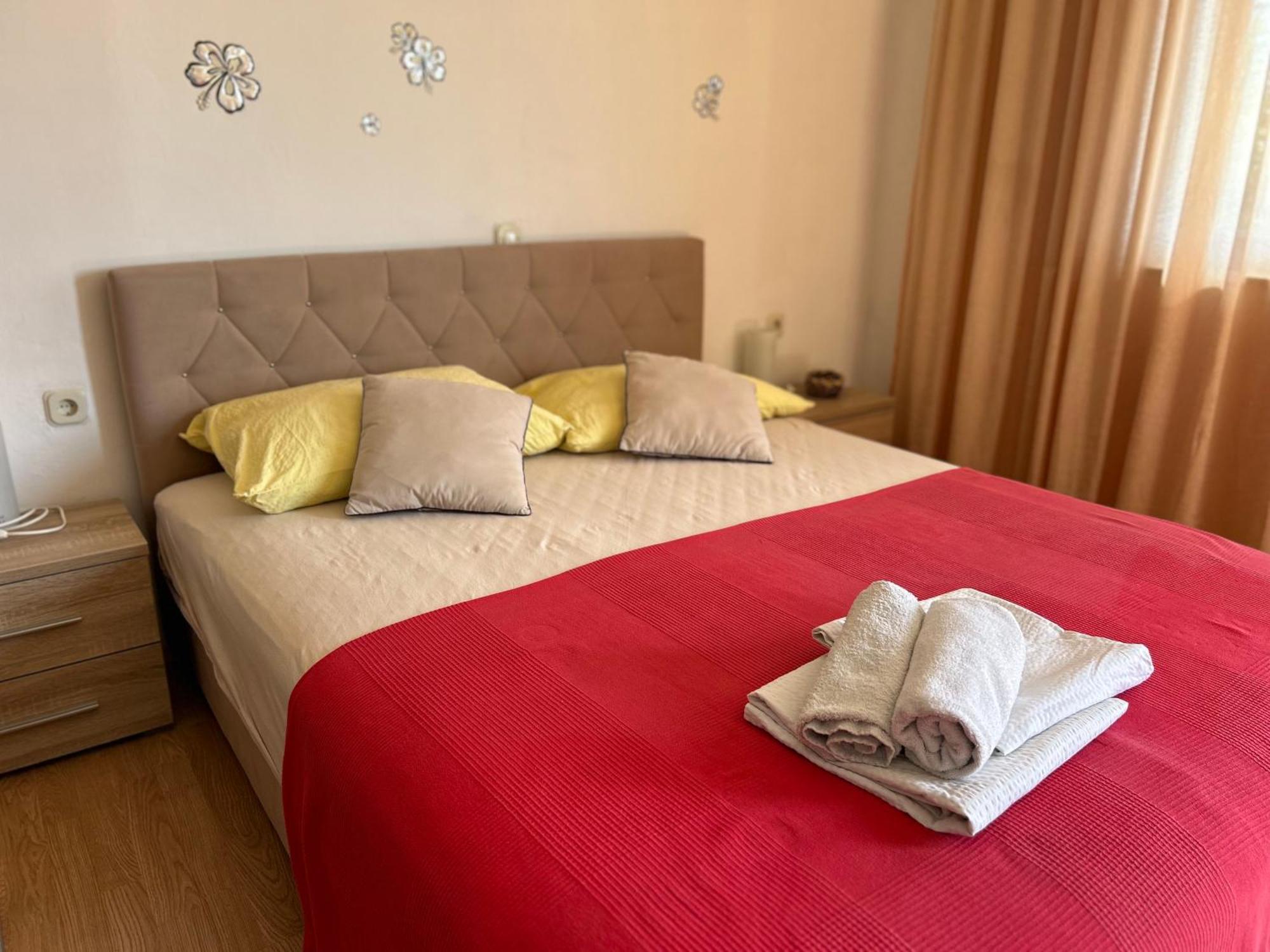 4 Sisters Apartments Gradac  Εξωτερικό φωτογραφία
